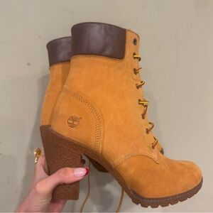BRAND NEW Timberland Tan Heeled Boots